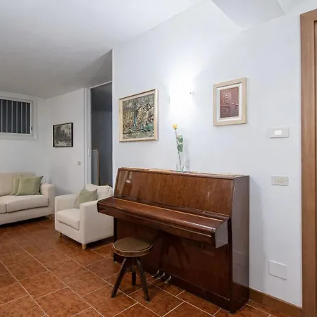 Parcheggio Riservato, Giardino Privato E Campo Da Tennis - Rosalba Apartment *