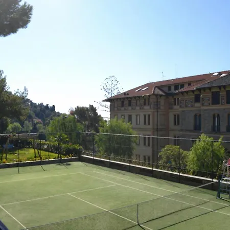 Parcheggio Riservato, Giardino Privato E Campo Da Tennis - Rosalba Apartment Ospedaletti