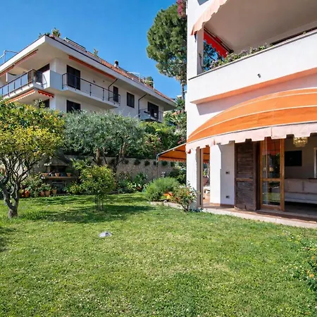 Apartment Parcheggio Riservato, Giardino Privato E Campo Da Tennis - Rosalba Ospedaletti