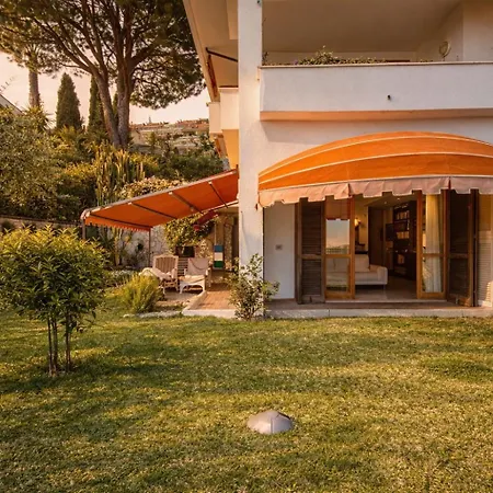 Parcheggio Riservato, Giardino Privato E Campo Da Tennis - Rosalba * 欧斯佩达蒂