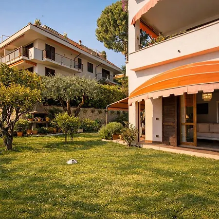 公寓 Parcheggio Riservato, Giardino Privato E Campo Da Tennis - Rosalba